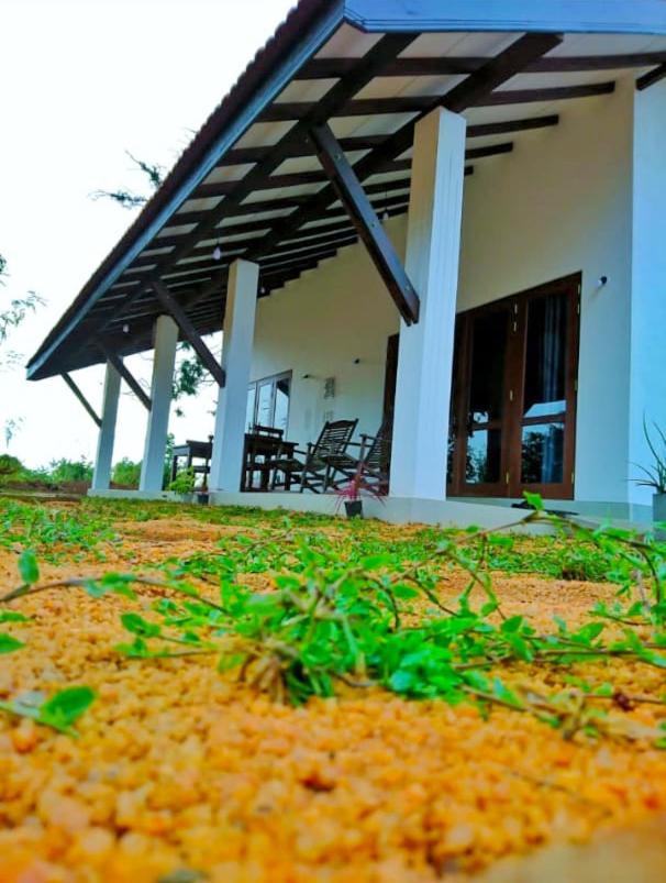 Moni Farm House Wilpattu Hotel Nochchiyagama Luaran gambar